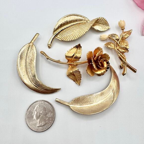 Vintage Flower Pins Leaf Pins Rose Bouquet Fall Autumn Fall Gold Tone Luxe Glam - Picture 8 of 11
